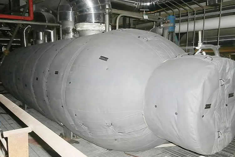 再沸器保溫,再沸器<a href=http://www.bq39.cn/e/tags/?tagname=%E4%BF%9D%E6%B8%A9%E5%A5%97 target=_blank class=infotextkey>保溫套</a>,<a href=http://www.bq39.cn/e/tags/?tagname=%E6%8D%A2%E7%83%AD%E5%99%A8%E4%BF%9D%E6%B8%A9 target=_blank class=infotextkey>換熱器保溫</a>